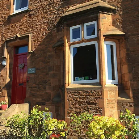 The Red Townhouse Bed & Breakfast